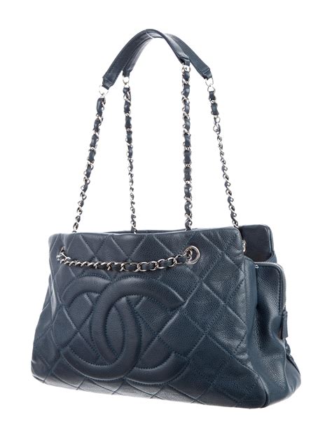 chanel timeless interno|Chanel caviar timeless tote.